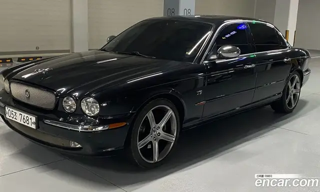 Jaguar XJ 2005 4.2 автомат (гидро), миниатюра 3 Jaguar XJ 2005 4.2 автомат (гидро), миниатюра 3