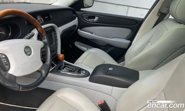 Jaguar XJ 2005 4.2 автомат (гидро), миниатюра 8 Jaguar XJ 2005 4.2 автомат (гидро), миниатюра 8