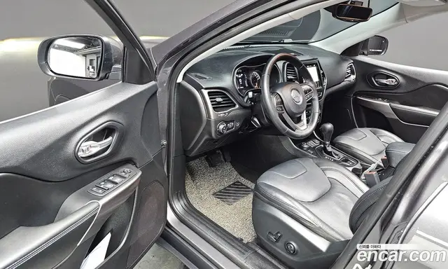 Jeep Cherokee 2019 2.4 автомат (гидро), миниатюра 12