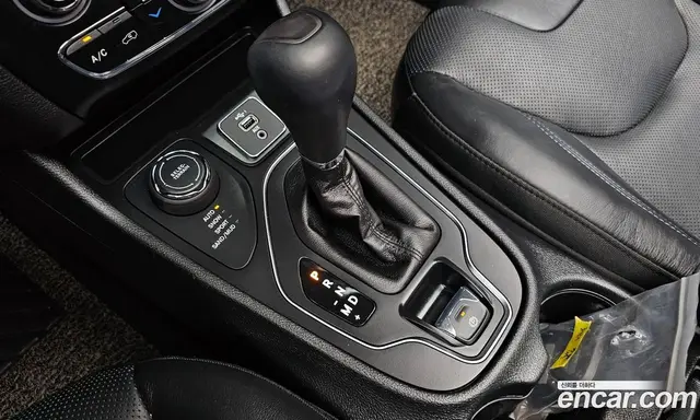 Jeep Cherokee 2019 2.4 автомат (гидро), миниатюра 9