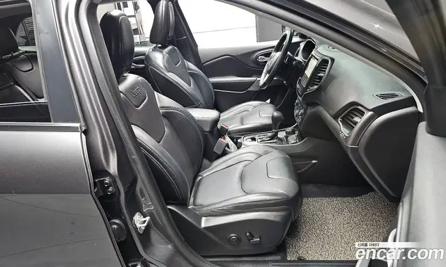 Jeep Cherokee 2019 2.4 автомат (гидро), миниатюра 10