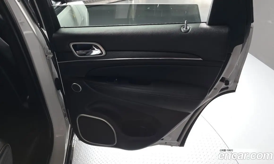 Jeep Cherokee 2019 3.0 автомат (гидро), фото 15