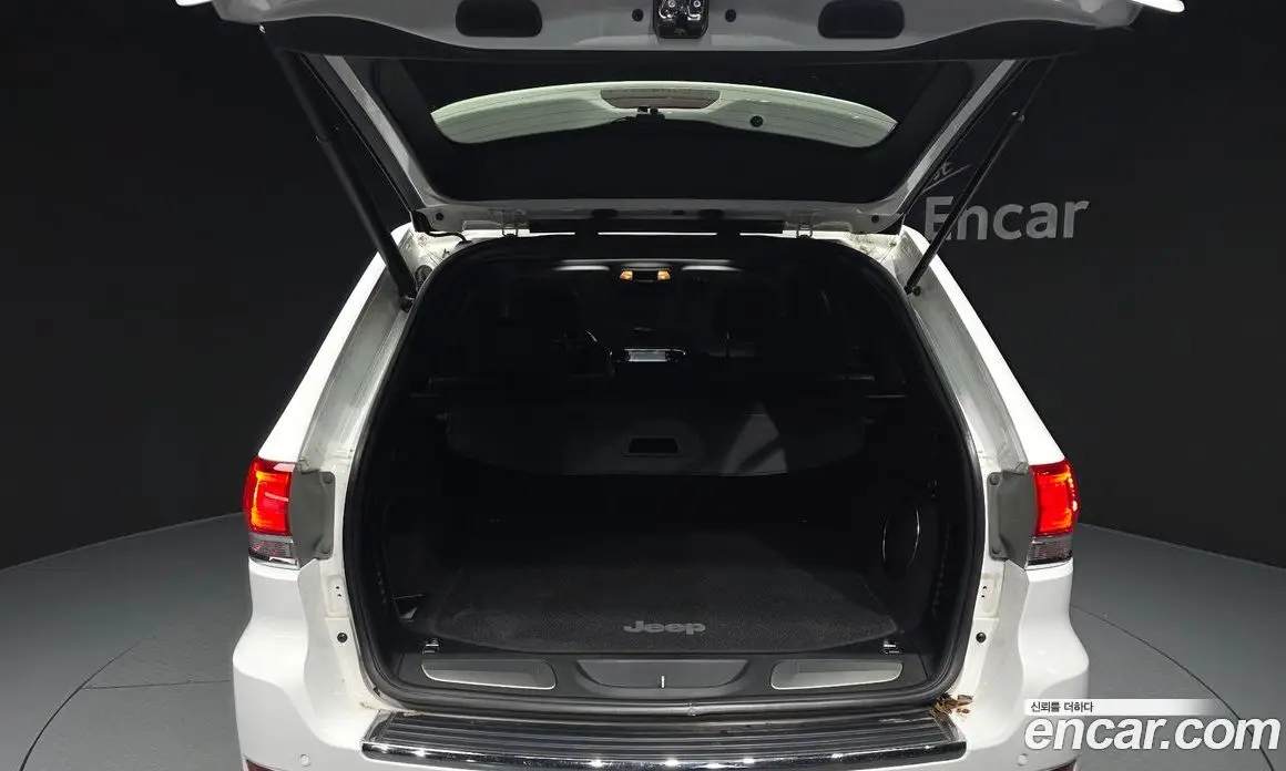 Jeep Cherokee 2019 3.0 автомат (гидро), фото 26