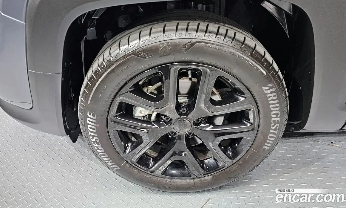 Jeep Renegade 2023 1.3 автомат (гидро), фото 5