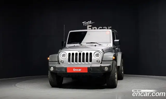 Jeep Wrangler 2014 2.8 автомат (гидро), миниатюра 3