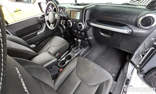Jeep Wrangler 2014 2.8 автомат (гидро), миниатюра 7