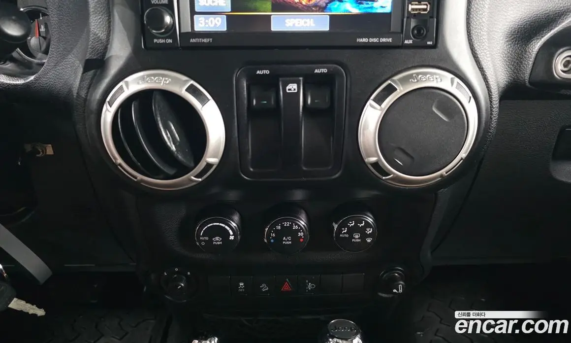 Jeep Wrangler 2016 3.6 автомат (гидро), фото 21
