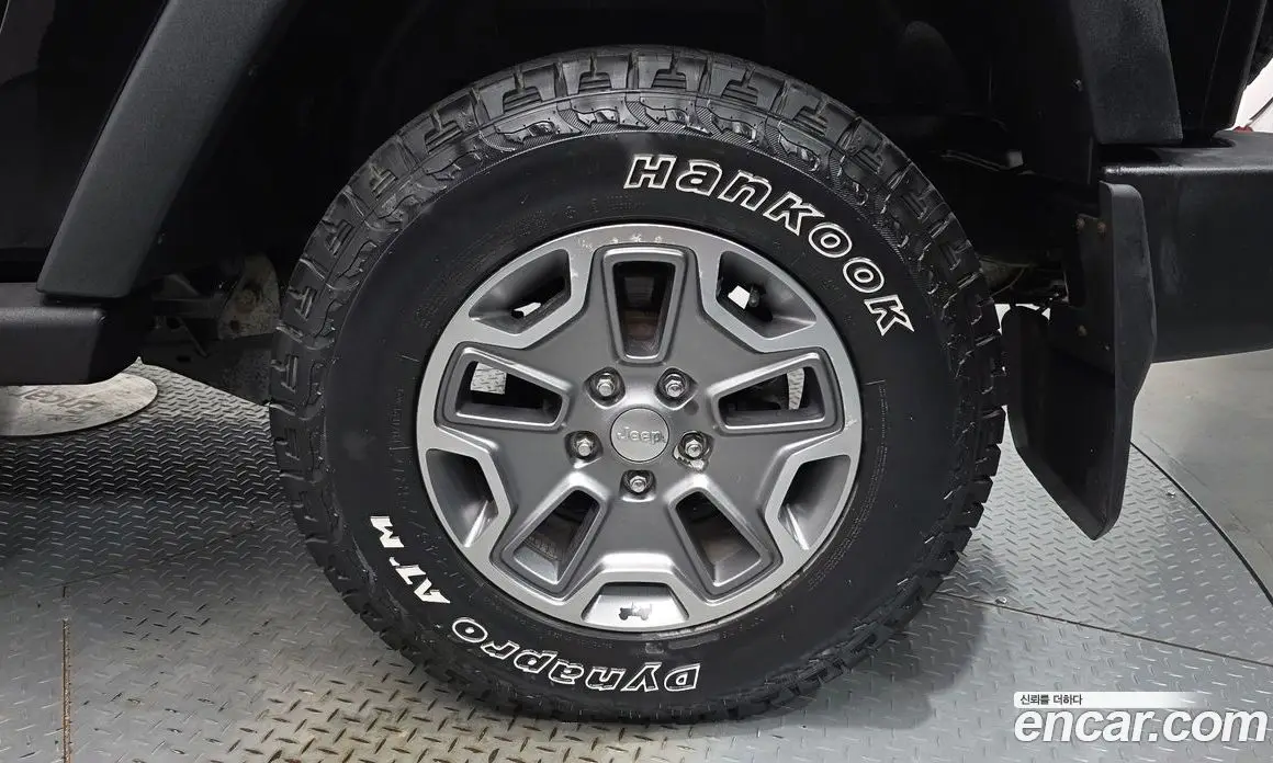 Jeep Wrangler 2016 3.6 автомат (гидро), фото 6