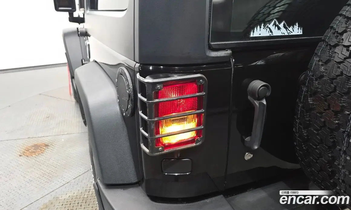 Jeep Wrangler 2016 3.6 автомат (гидро), фото 8