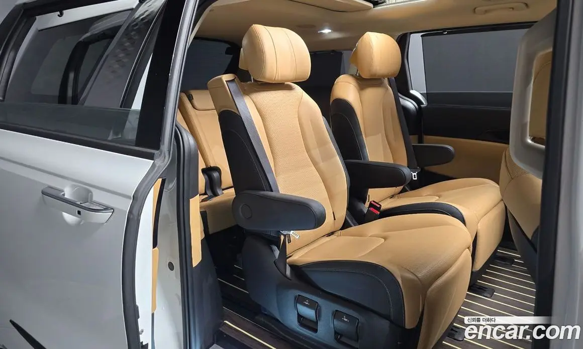 Kia Carnival 2023 3.5 автомат (гидро), фото 17