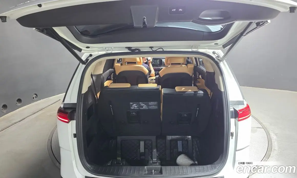 Kia Carnival 2023 3.5 автомат (гидро), фото 30