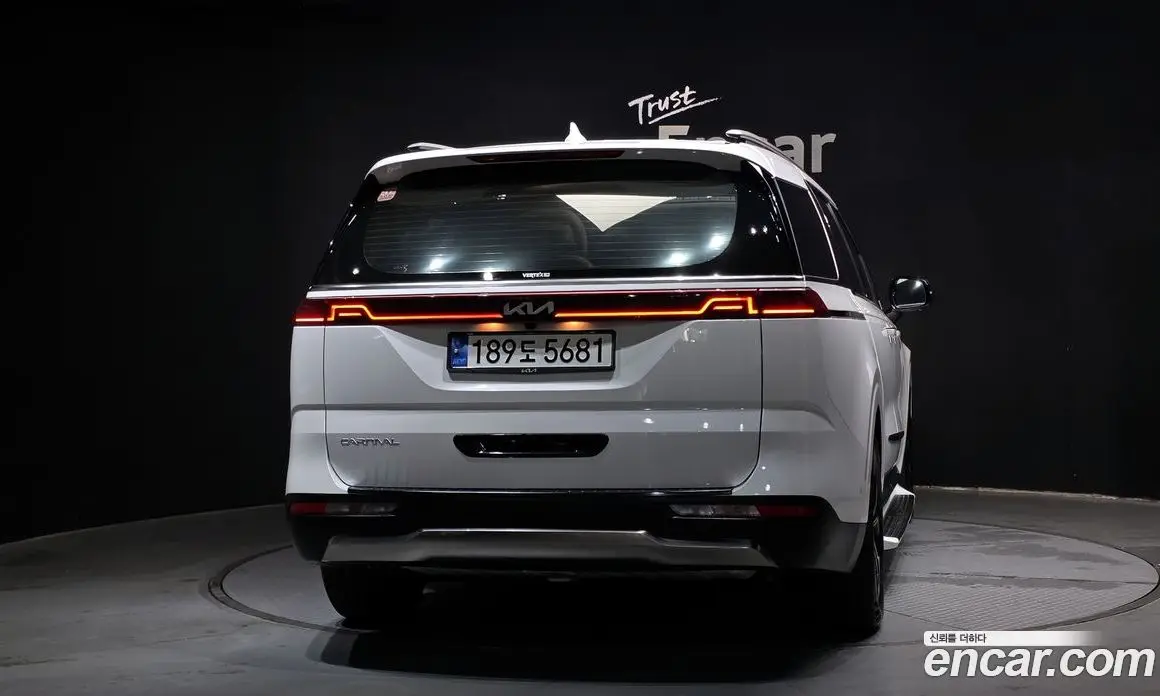Kia Carnival 2023 3.5 автомат (гидро), фото 4