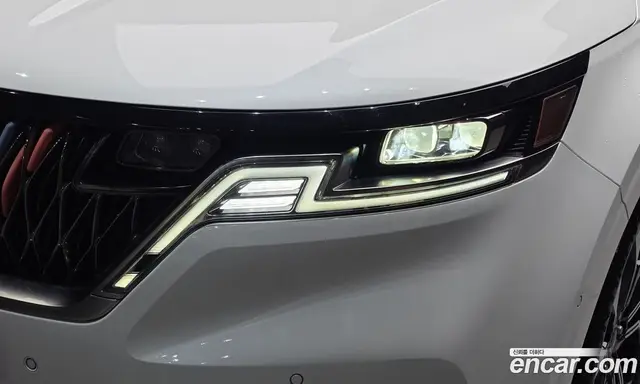 Kia Carnival 2023 3.5 автомат (гидро), миниатюра 8