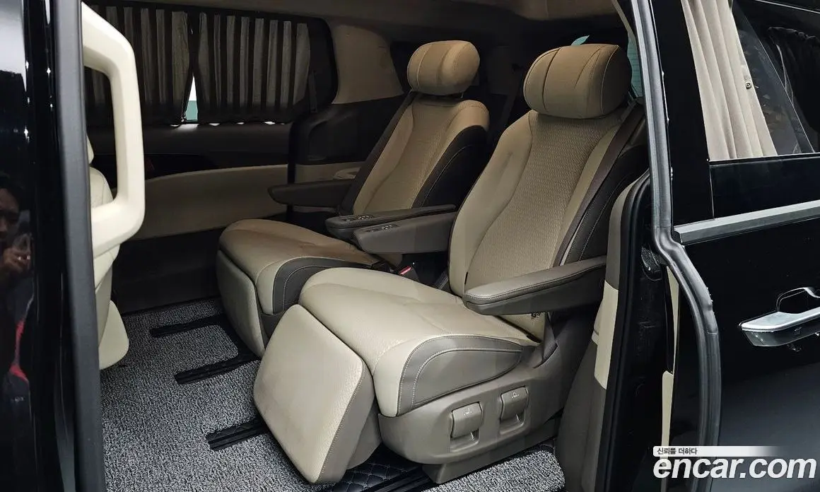 Kia Carnival 2024 1.6 автомат (гидро), фото 17
