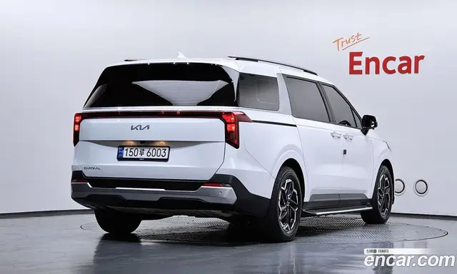 Kia Carnival 2024 2.2 автомат (гидро), миниатюра 2