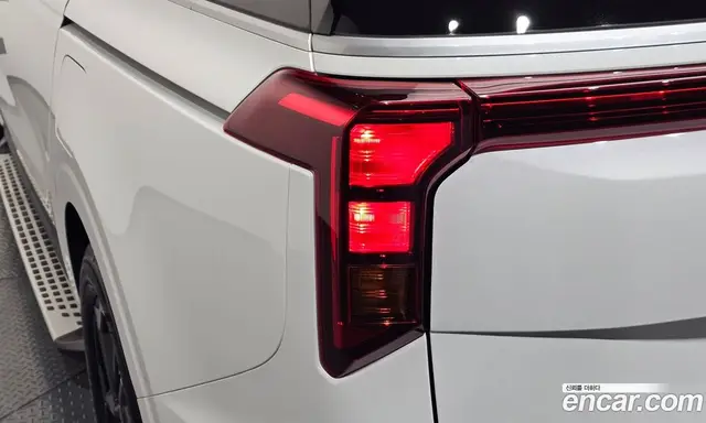 Kia Carnival 2024 2.2 автомат (гидро), миниатюра 9