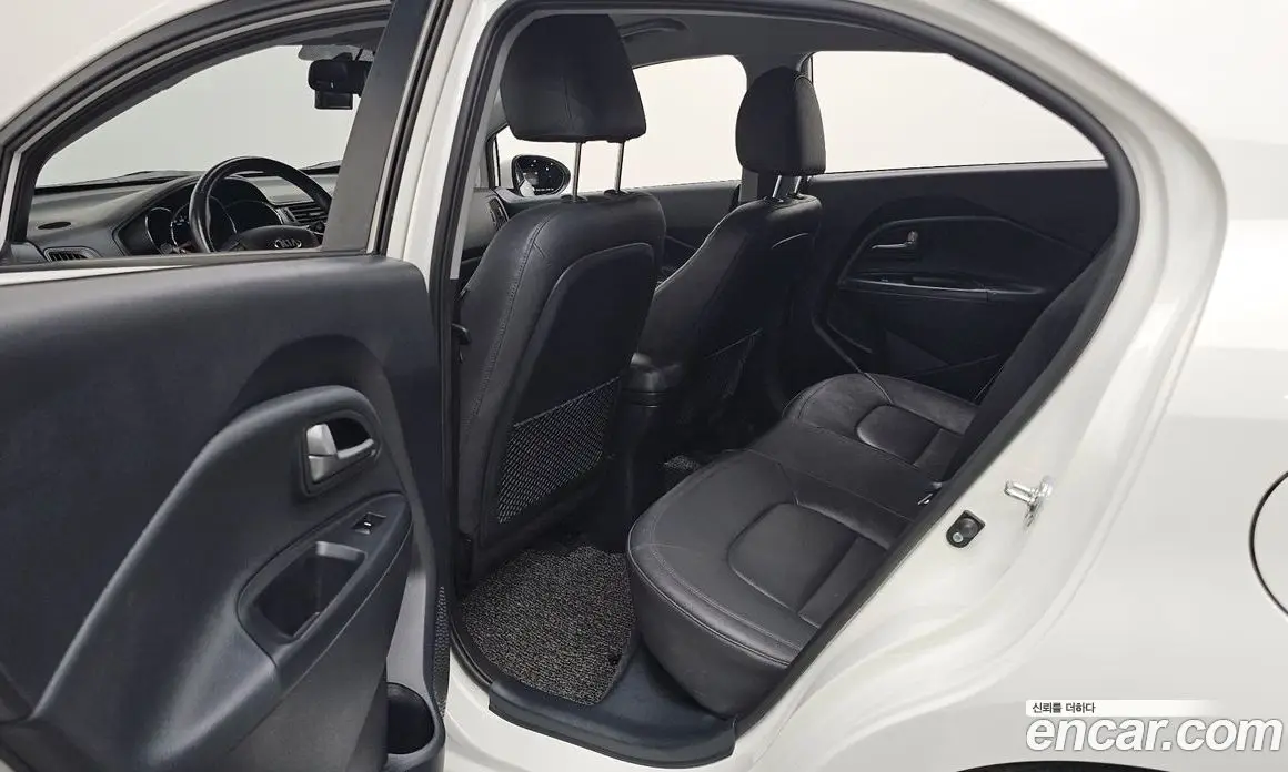 Kia Pride 2014 1.4 автомат (гидро), фото 17