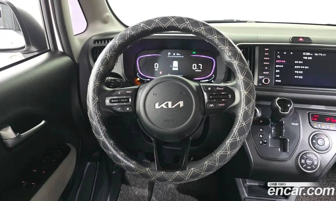 Kia Ray 2023 1.0 автомат (гидро), фото 19