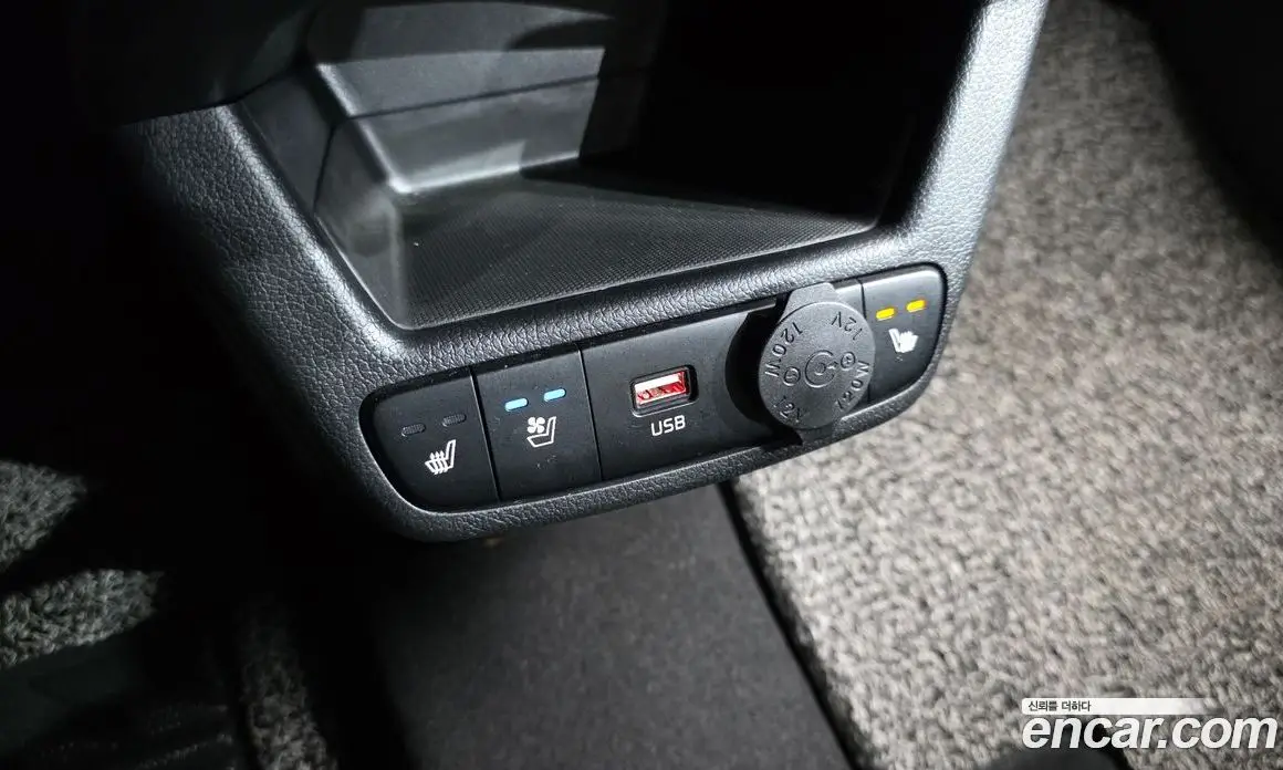 Kia Ray 2023 1.0 автомат (гидро), фото 24