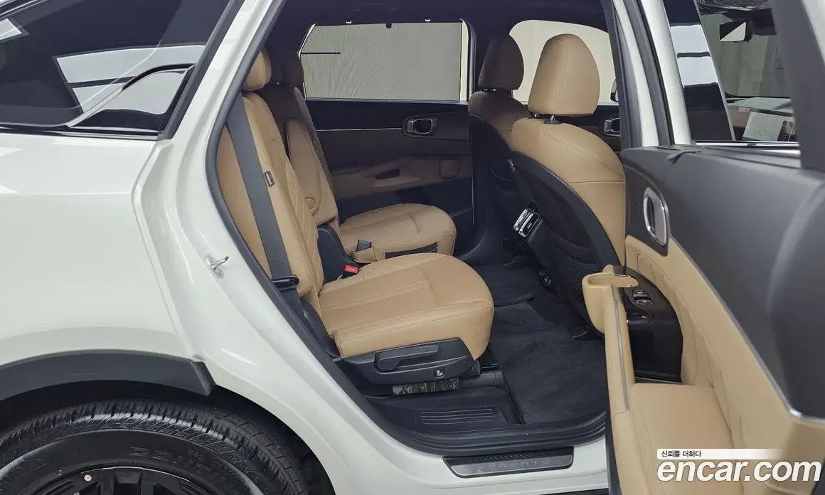 Kia Sorento 2024 1.6 автомат (гидро), фото 17