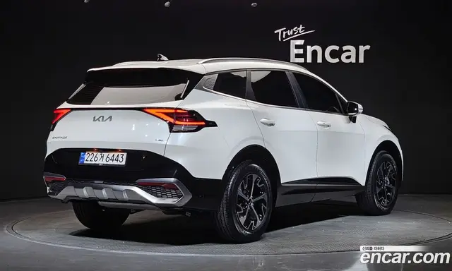 Kia Sportage 2022 1.6 автомат (гидро), миниатюра 2