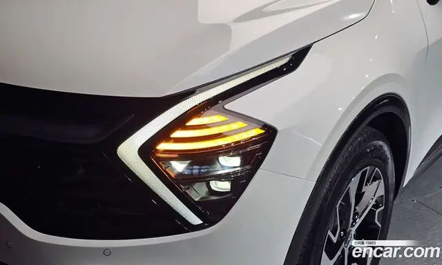 Kia Sportage 2022 1.6 автомат (гидро), миниатюра 8