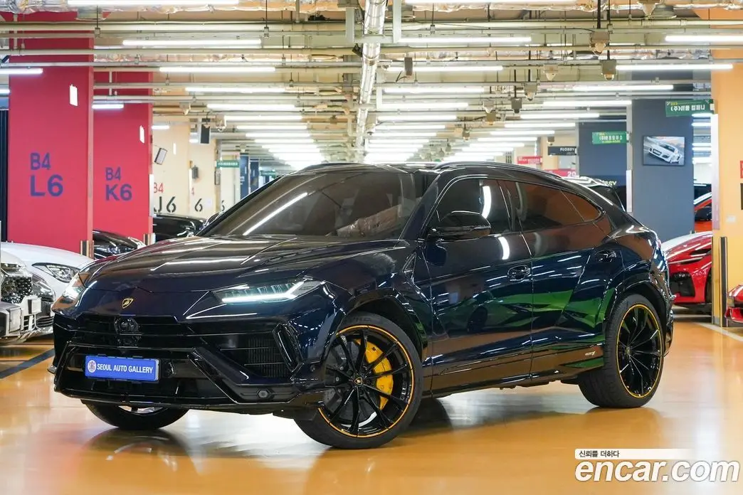 Lamborghini Urus 2023 4.0 автомат (гидро), фото 2 Lamborghini Urus 2023 4.0 автомат (гидро), фото 2
