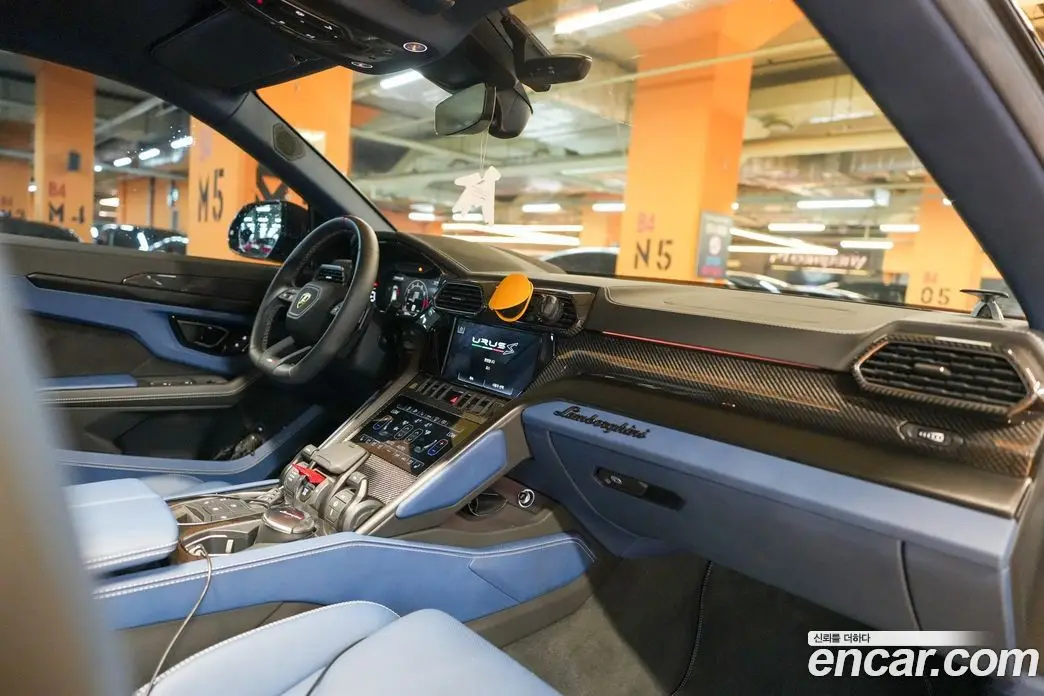 Lamborghini Urus 2023 4.0 автомат (гидро), фото 16 Lamborghini Urus 2023 4.0 автомат (гидро), фото 16