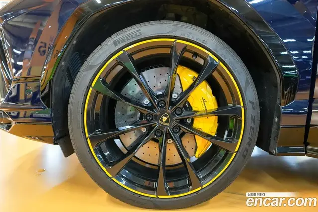 Lamborghini Urus 2023 4.0 автомат (гидро), миниатюра 5 Lamborghini Urus 2023 4.0 автомат (гидро), миниатюра 5