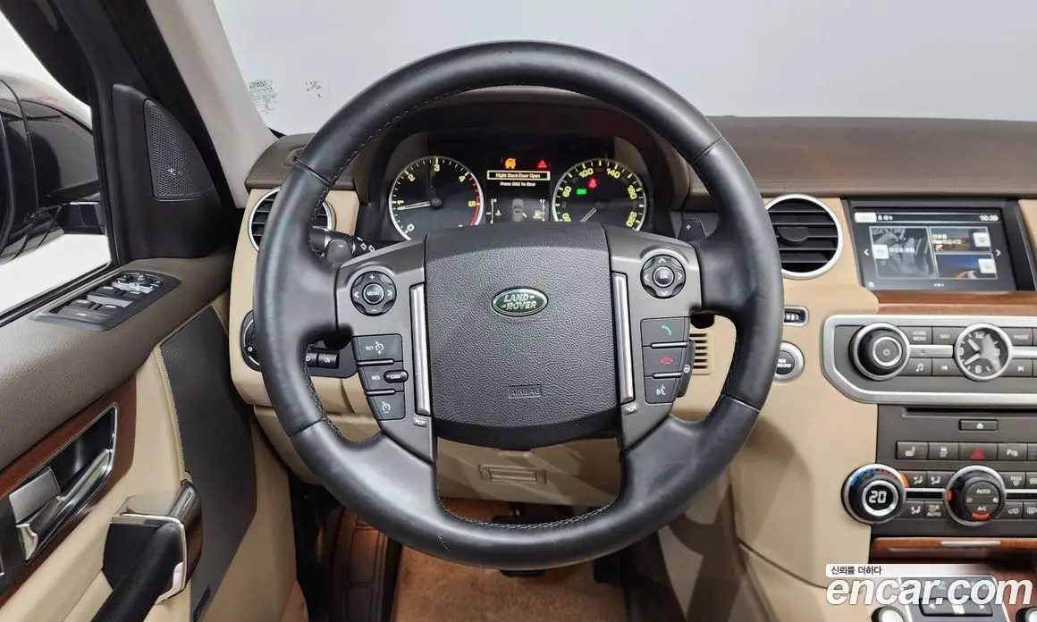 Land Rover Discovery 2016 3.0 автомат (гидро), фото 15