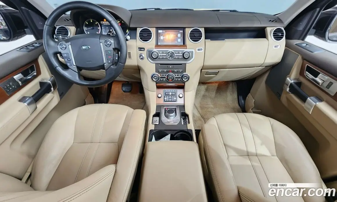 Land Rover Discovery 2016 3.0 автомат (гидро), фото 7