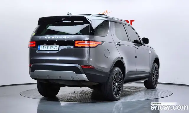 Land Rover Discovery 2017 3.0 автомат (гидро), миниатюра 2