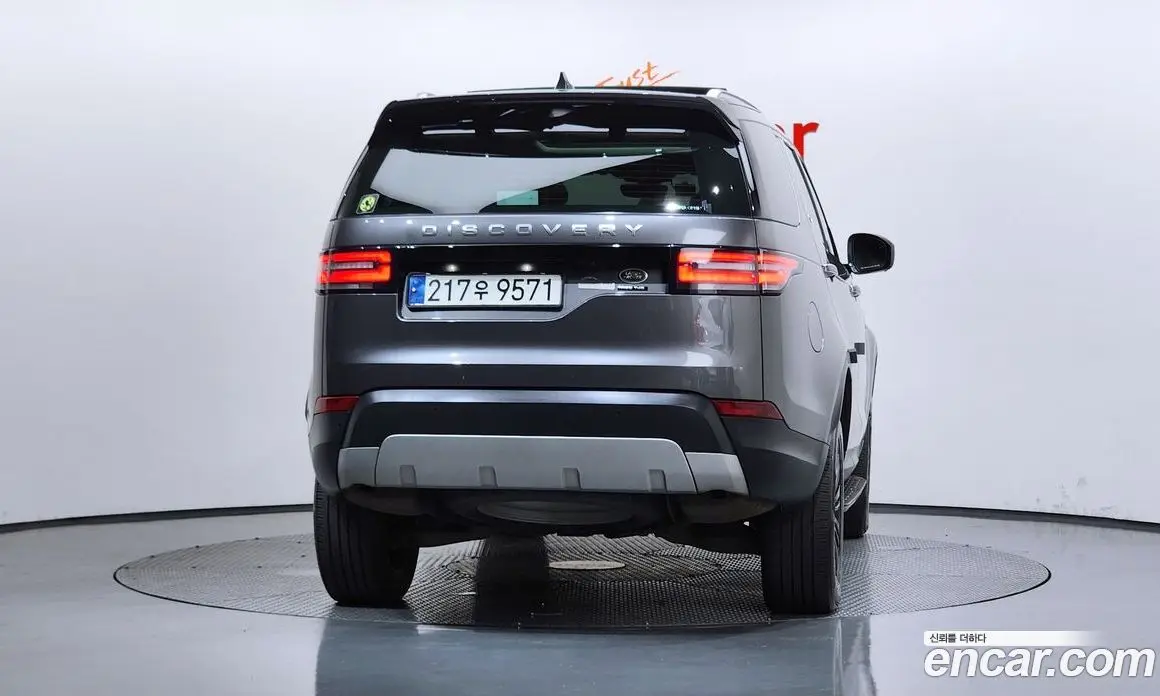 Land Rover Discovery 2017 3.0 автомат (гидро), фото 4
