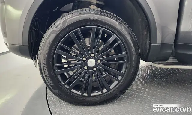 Land Rover Discovery 2017 3.0 автомат (гидро), миниатюра 5