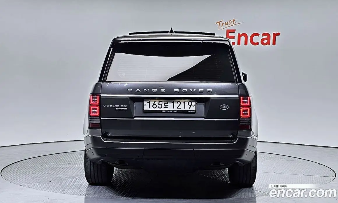 Land Rover Range Rover 2017 4.4 автомат (гидро), фото 4