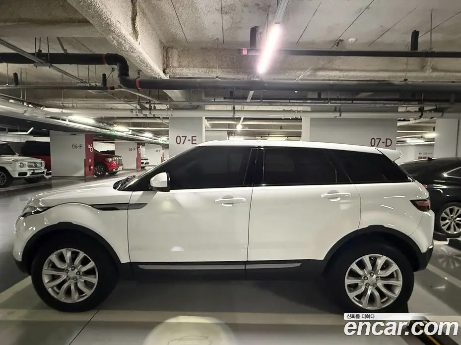 Land Rover Range Rover Evoque 2015 2.0 автомат (гидро), фото 6