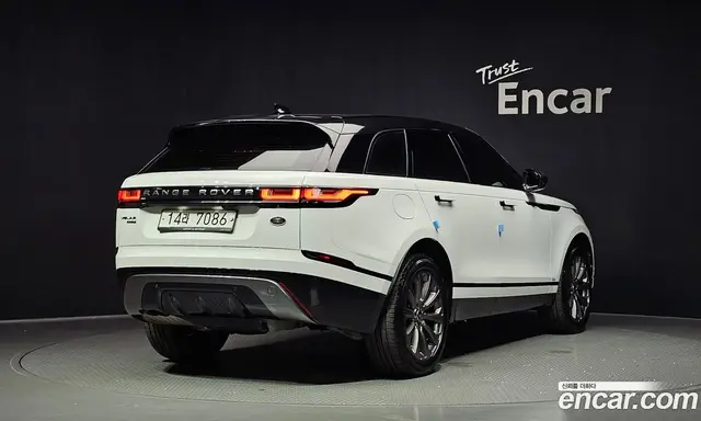 Land Rover Range Rover Velar 2018 2.0 автомат (гидро), миниатюра 2