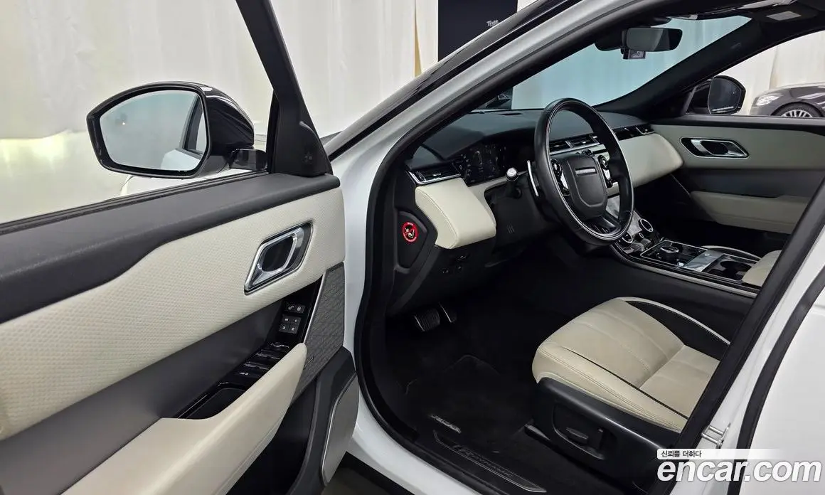 Land Rover Range Rover Velar 2018 2.0 автомат (гидро), фото 13