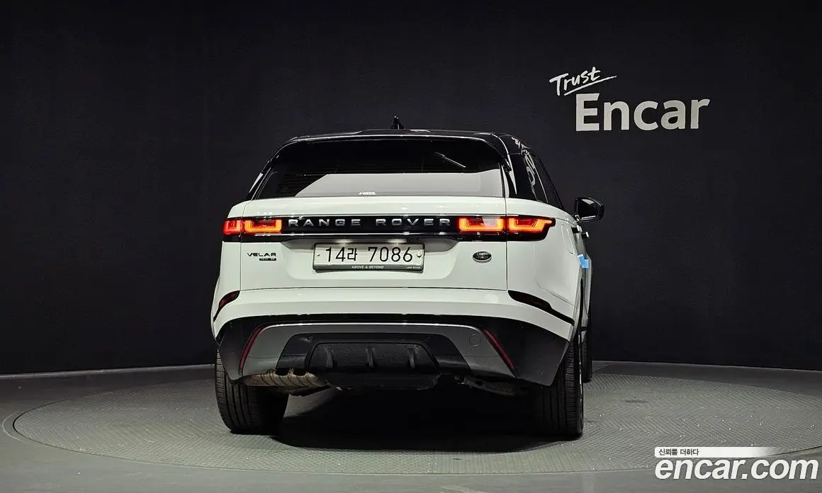 Land Rover Range Rover Velar 2018 2.0 автомат (гидро), фото 4