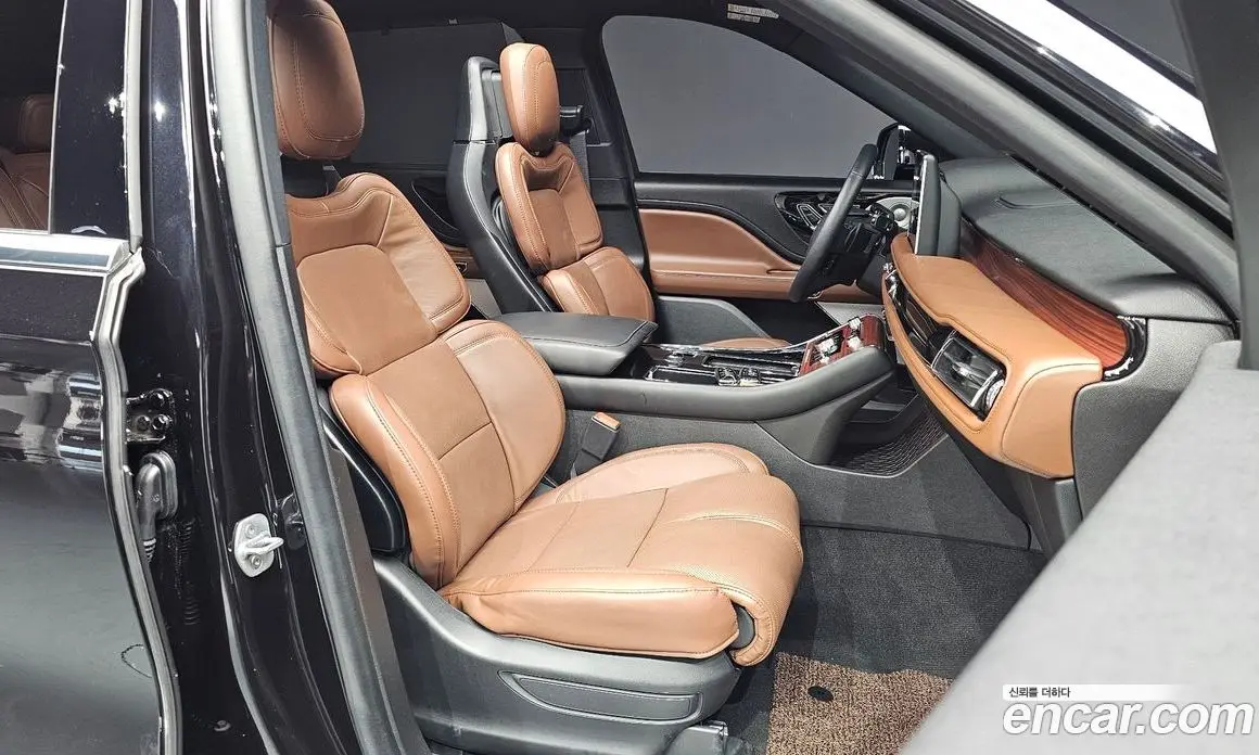 Lincoln Aviator 2023 3.0 автомат (гидро), фото 17 Lincoln Aviator 2023 3.0 автомат (гидро), фото 17