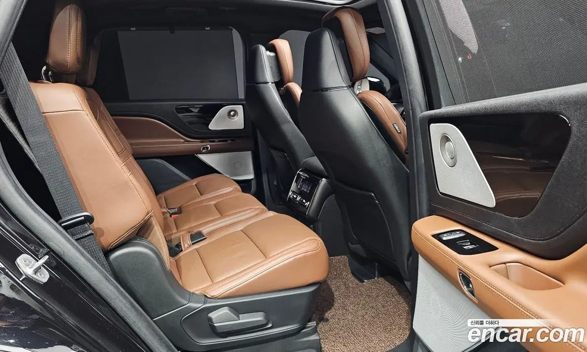 Lincoln Aviator 2023 3.0 автомат (гидро), фото 18 Lincoln Aviator 2023 3.0 автомат (гидро), фото 18