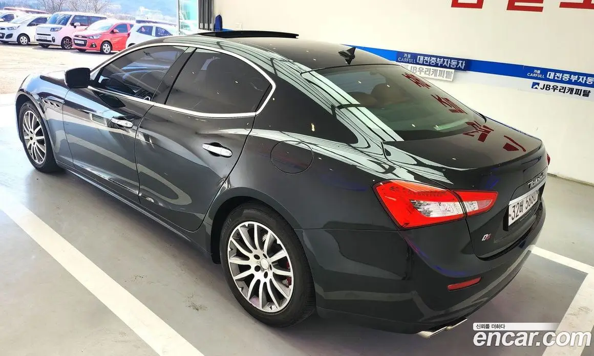 Maserati Ghibli 2014 3.0 автомат (гидро), фото 12 Maserati Ghibli 2014 3.0 автомат (гидро), фото 12
