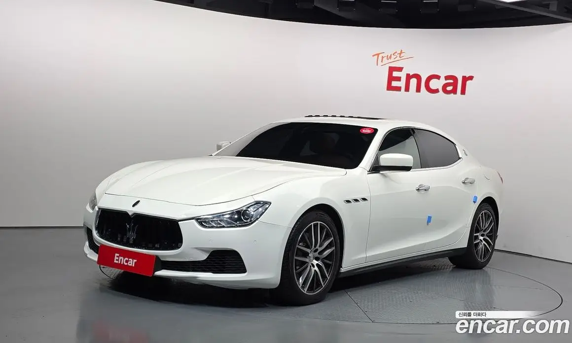 Maserati Ghibli 2015 3.0 автомат (гидро), фото 1 Maserati Ghibli 2015 3.0 автомат (гидро), фото 1