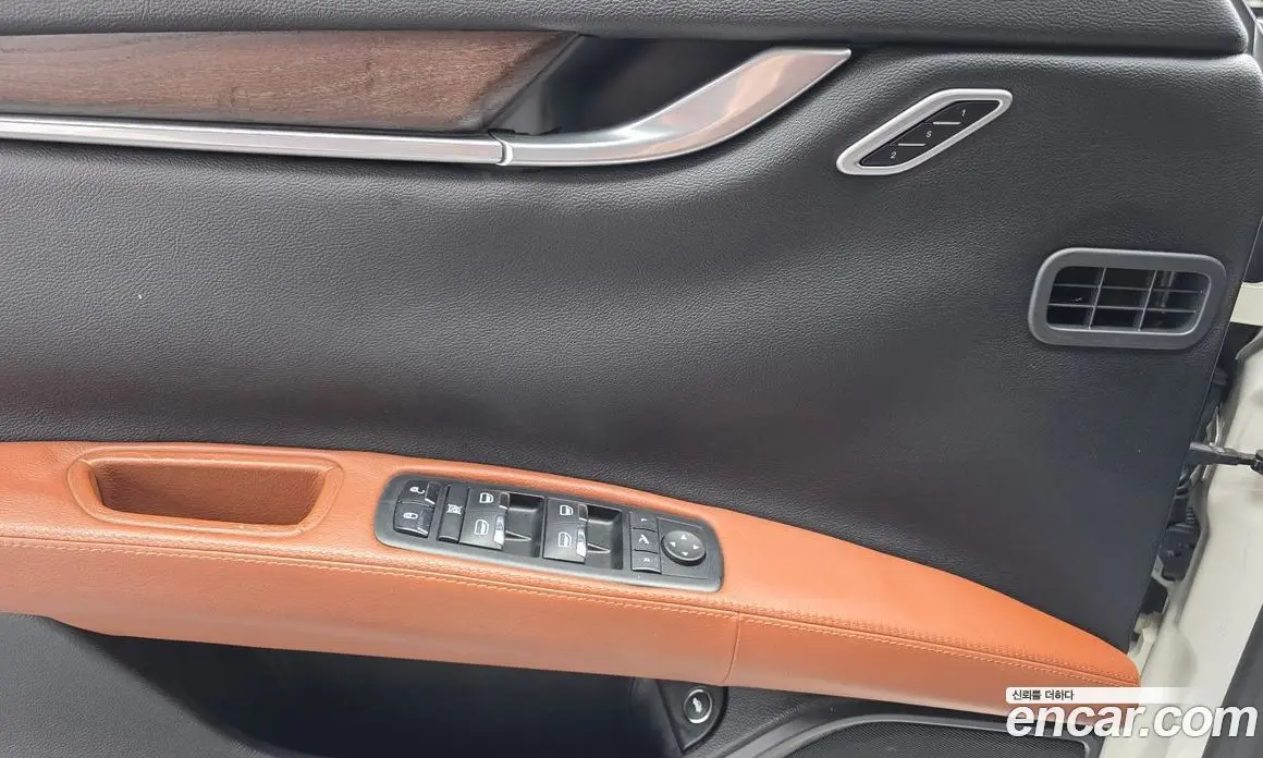 Maserati Ghibli 2015 3.0 автомат (гидро), фото 13 Maserati Ghibli 2015 3.0 автомат (гидро), фото 13