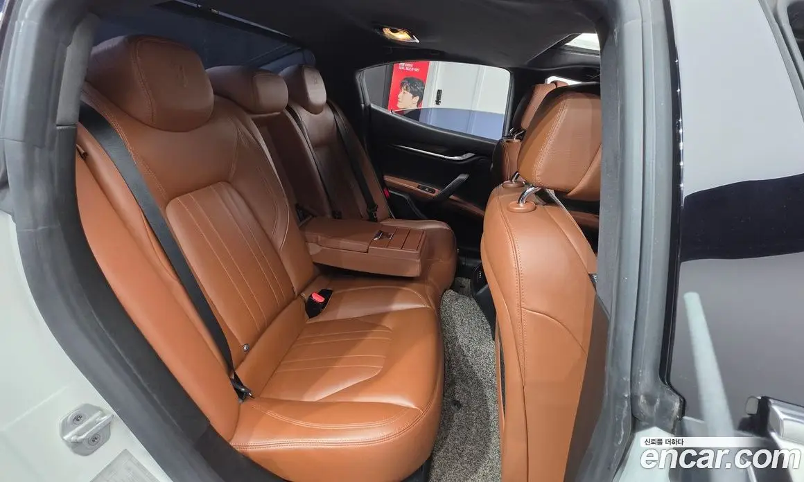 Maserati Ghibli 2015 3.0 автомат (гидро), фото 18 Maserati Ghibli 2015 3.0 автомат (гидро), фото 18