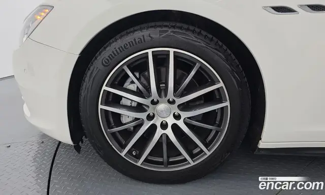 Maserati Ghibli 2015 3.0 автомат (гидро), миниатюра 5 Maserati Ghibli 2015 3.0 автомат (гидро), миниатюра 5