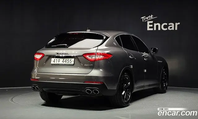 Maserati Levante 2016 3.0 автомат (гидро), миниатюра 2