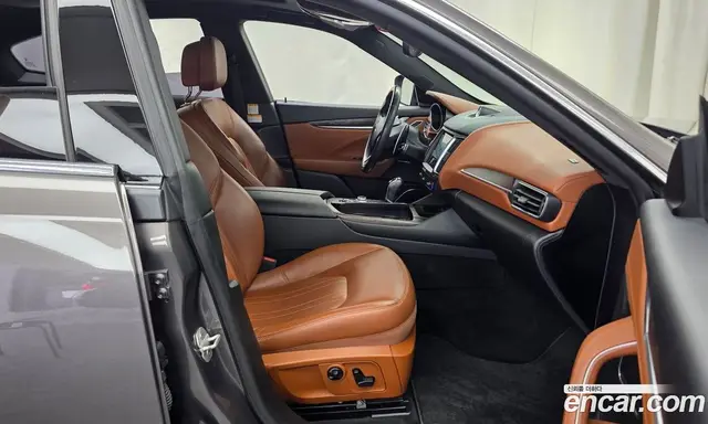 Maserati Levante 2016 3.0 автомат (гидро), миниатюра 11