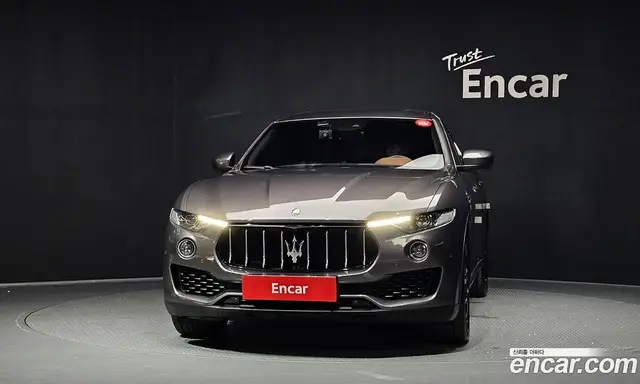 Maserati Levante 2016 3.0 автомат (гидро), миниатюра 3