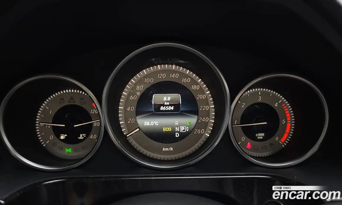 Mercedes-Benz E-Class 2013 2.1 гидро, фото 11 Mercedes-Benz E-Class 2013 2.1 гидро, фото 11